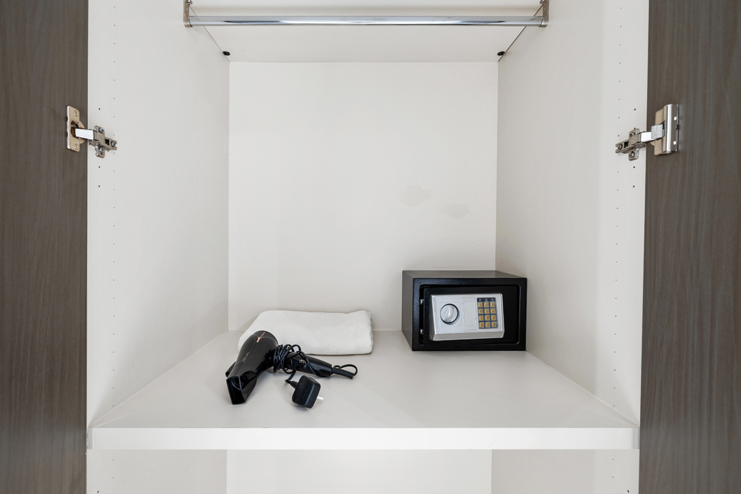 Deluxe Studio Apartment with Water Views