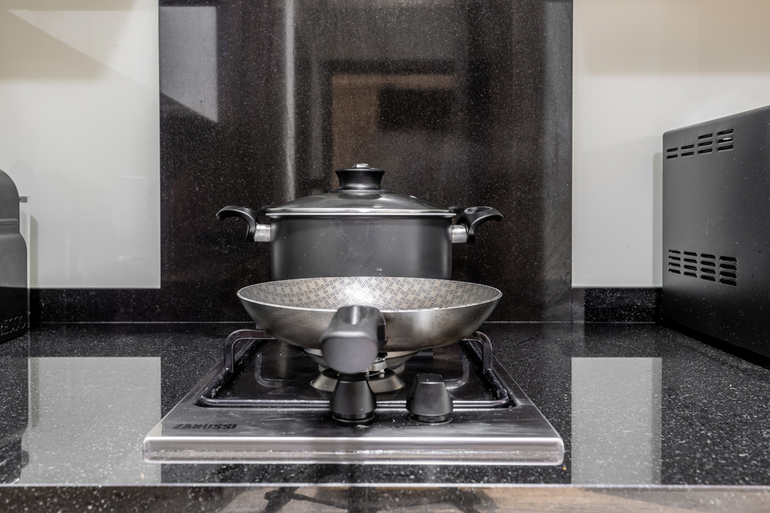 Deluxe Studio With Kitchen & Balcony