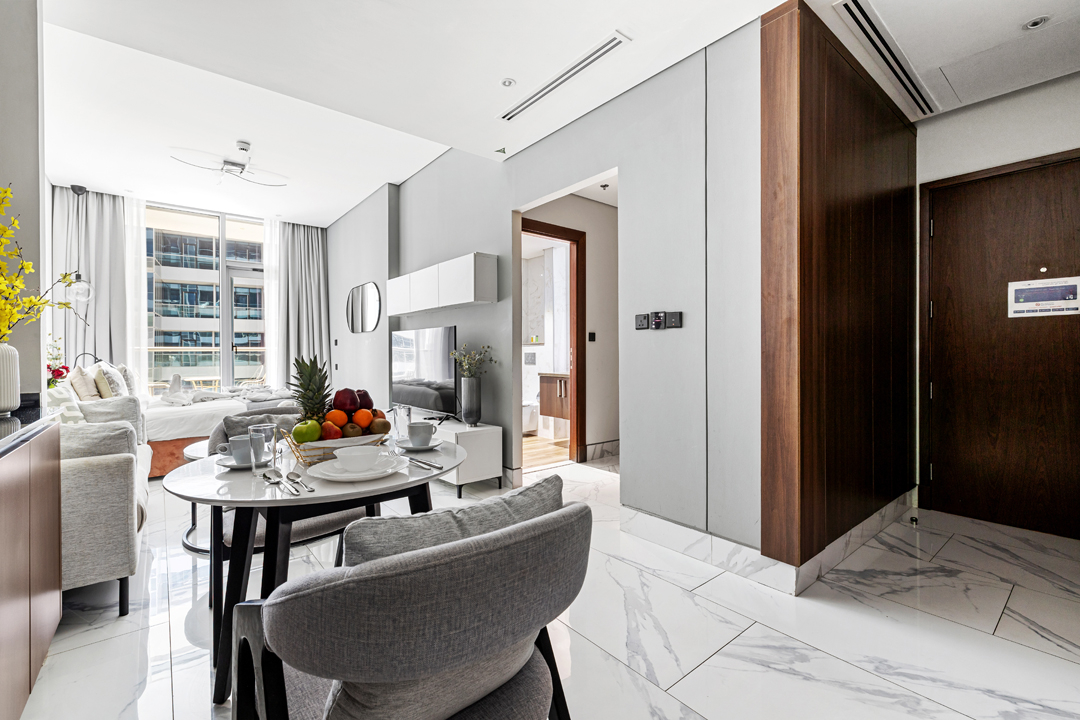 Deluxe Studio With Kitchen & Balcony