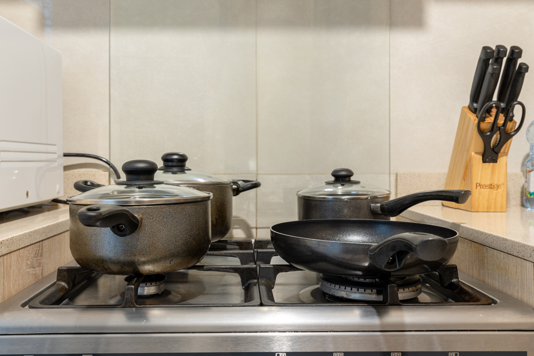 One Bedroom Family Apt. W/ Kitchen & Balcony