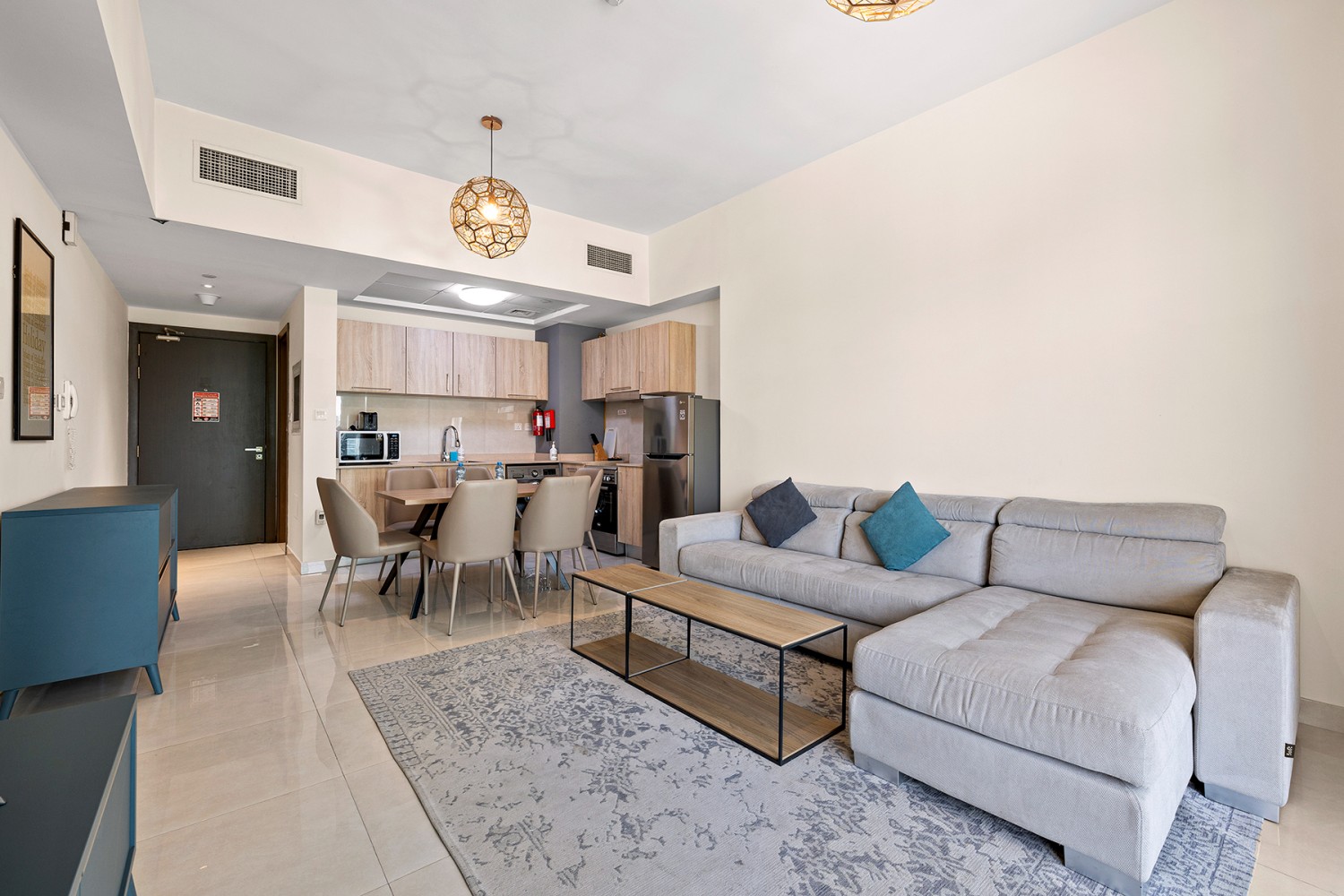 One Bedroom Family Apt. W/ Kitchen & Balcony