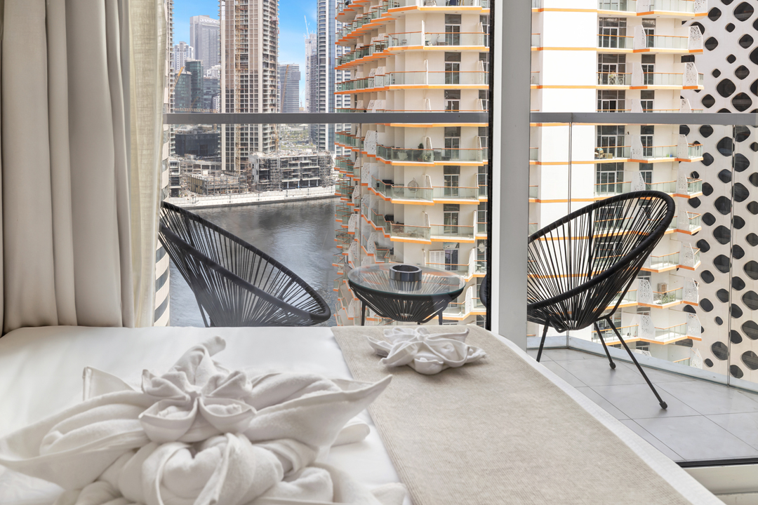 Premium Studio with Kitchen and Balcony