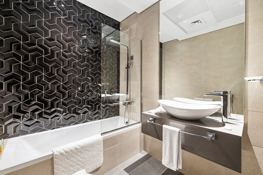 Modern Studio with Balcony & Kitchen