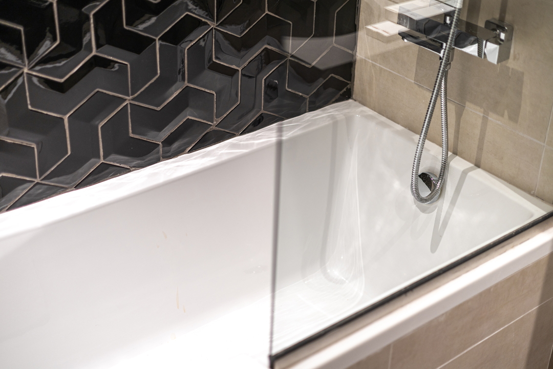 Modern Studio with Balcony & Kitchen