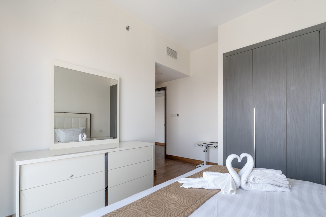 Premium Two Bedroom Apt. w/ Kitchen & Balcony