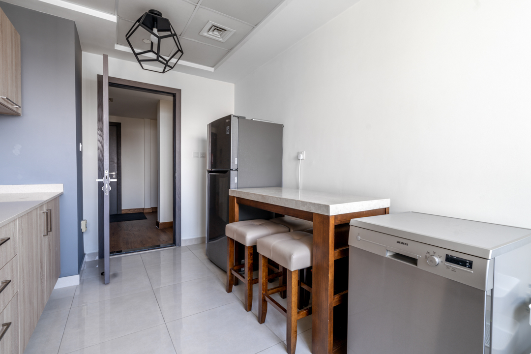 Premium Two Bedroom Apt. w/ Kitchen & Balcony