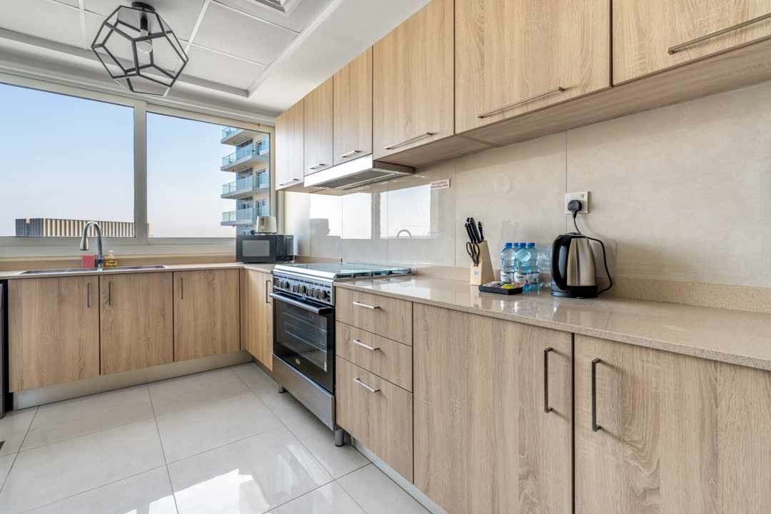 Premium Two Bedroom Apt. w/ Kitchen & Balcony