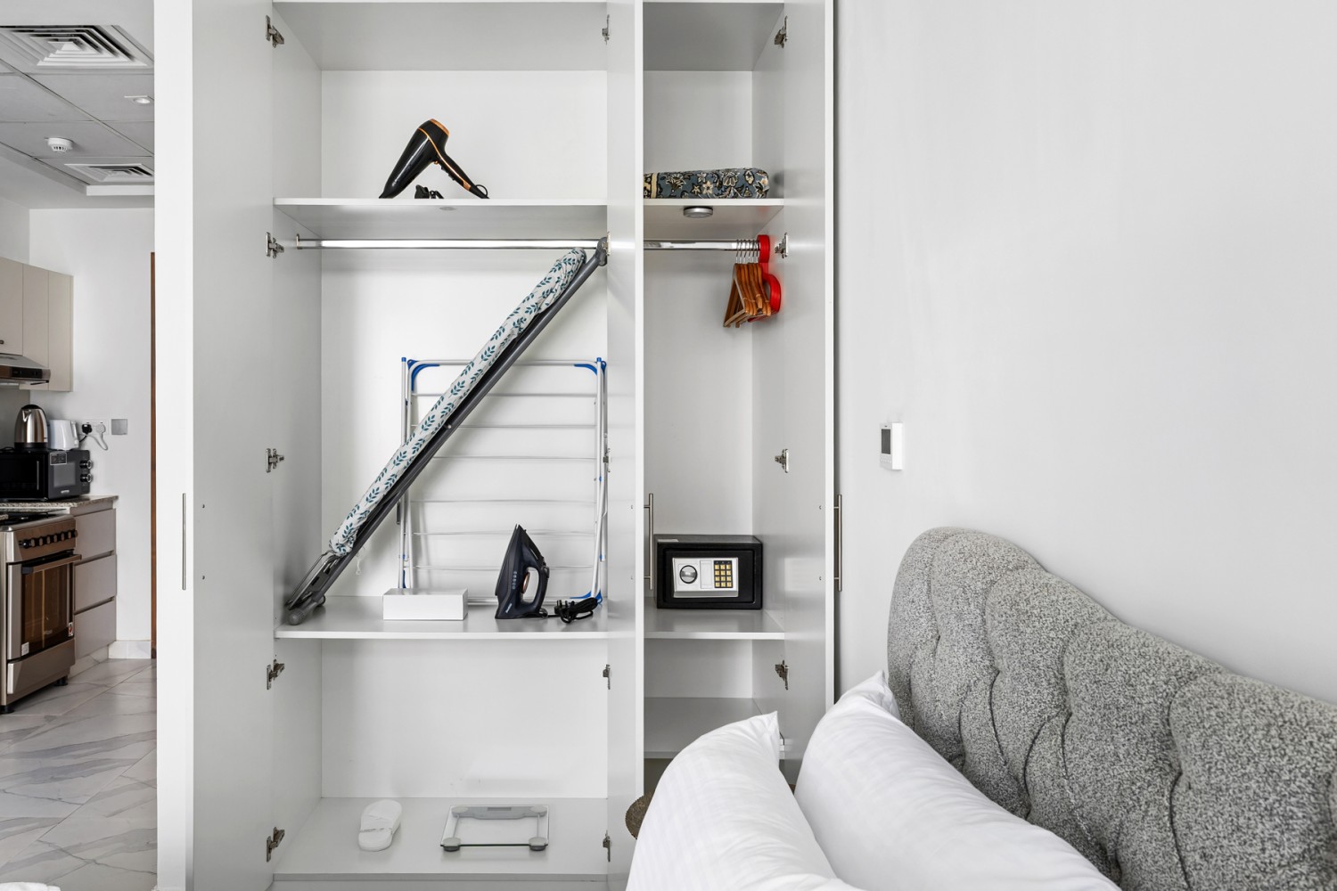 Deluxe Studio - Burj Khalifa View