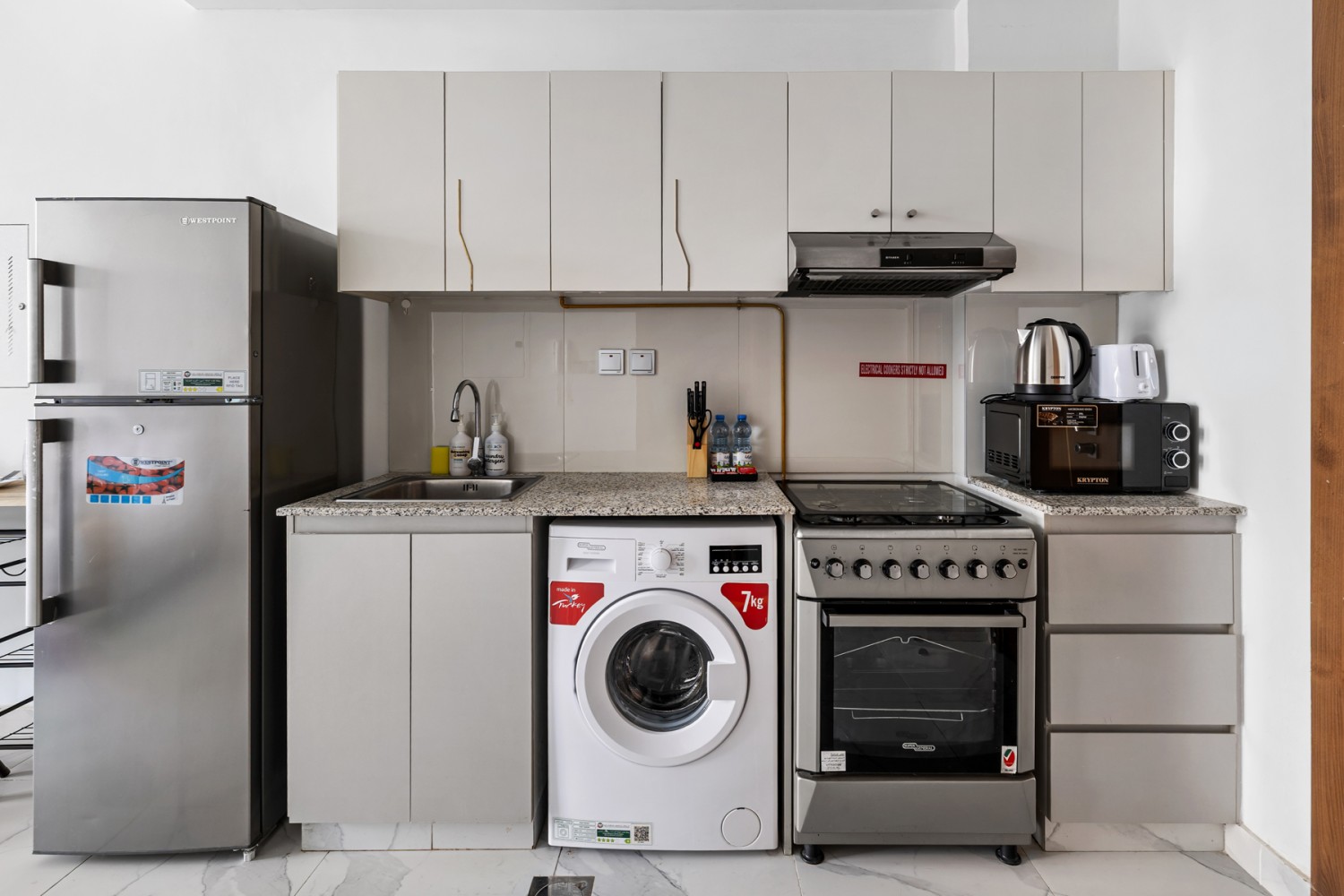 Deluxe Studio - Burj Khalifa View