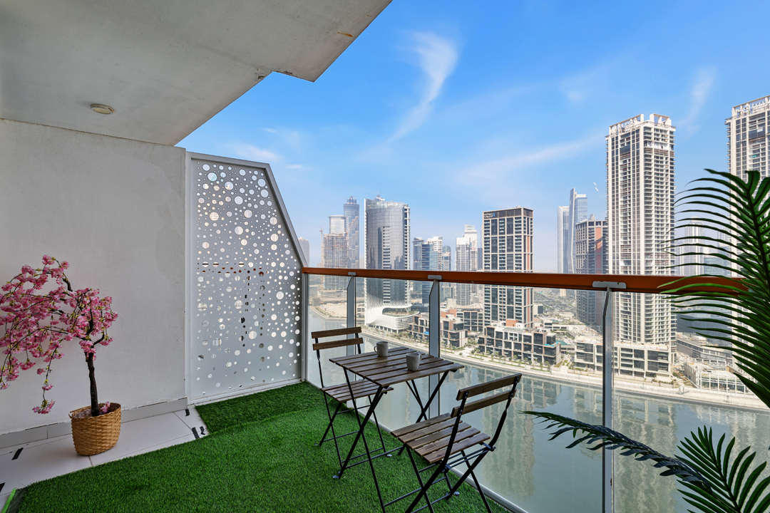 Premium Studio | Burj Khalifa & Canal View